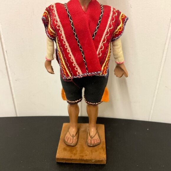Vintage Handmade Mexican Aztec Peruvian Man With Bowl on Head Stand 9.5" - Picture 4 of 13